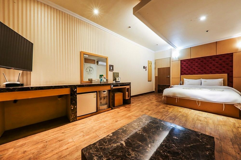 Coco Hotel Cheongju Exterior foto